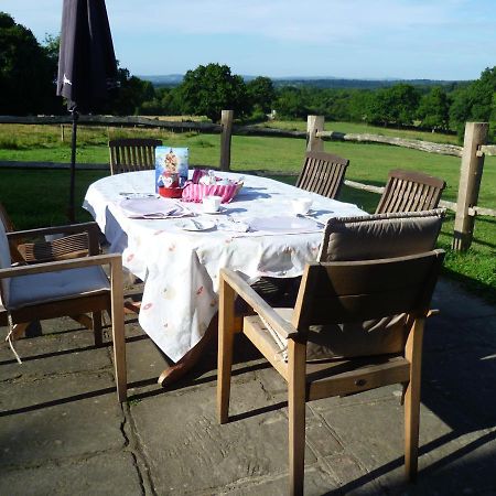 Moaps Farm B&B Support Small Business, Welcome, Check In From 5 Pm Danehill Buitenkant foto