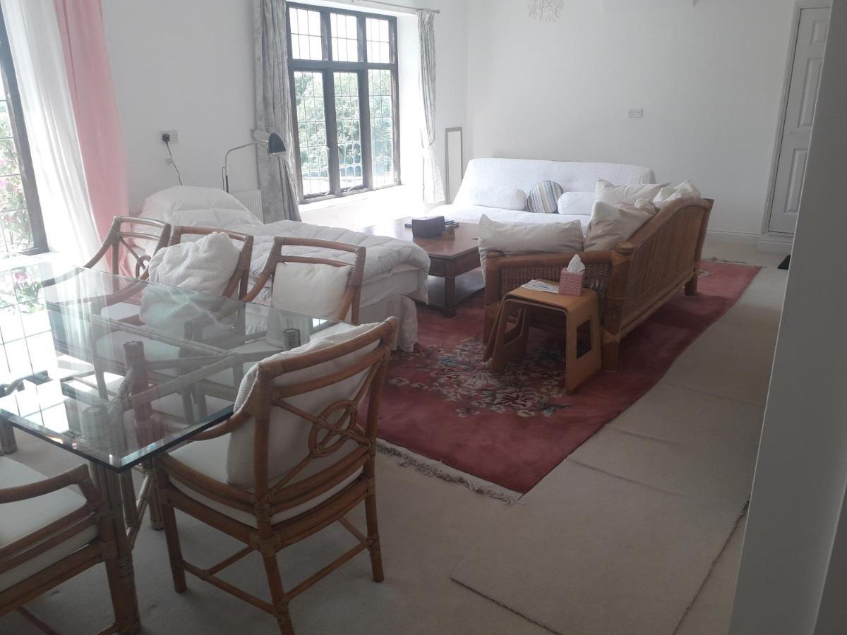 Moaps Farm B&B Support Small Business, Welcome, Check In From 5 Pm Danehill Buitenkant foto