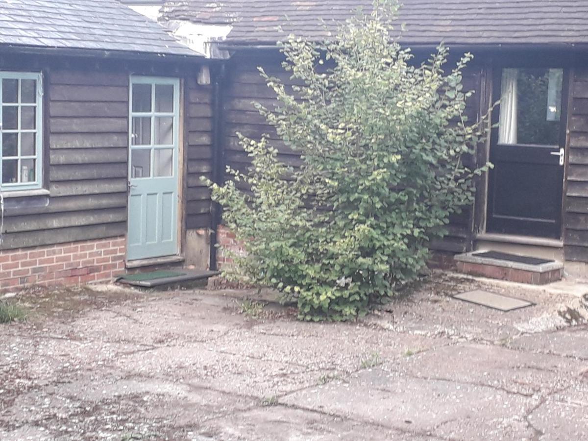 Moaps Farm B&B Support Small Business, Welcome, Check In From 5 Pm Danehill Buitenkant foto